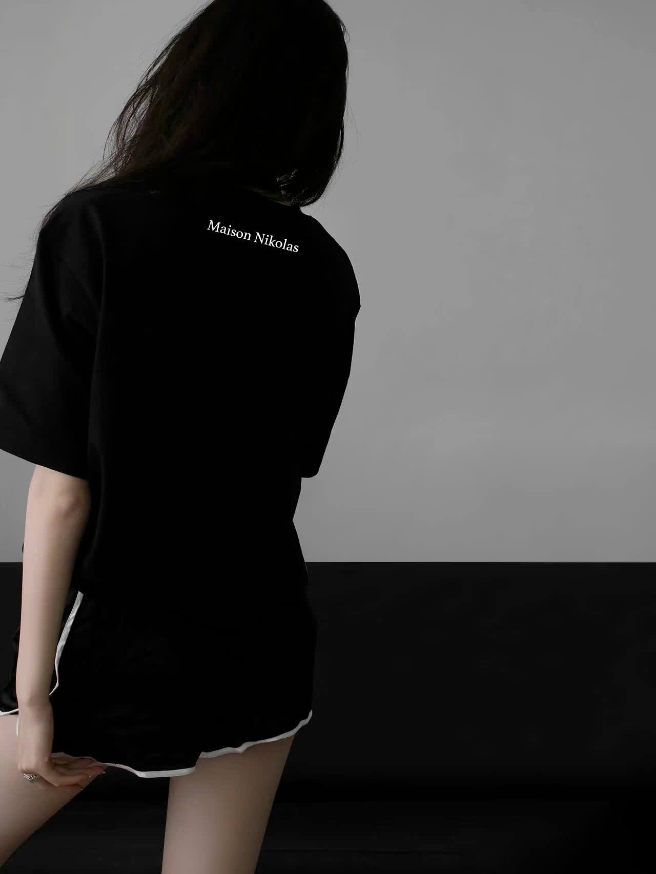 NIKO-33 T-Shirt